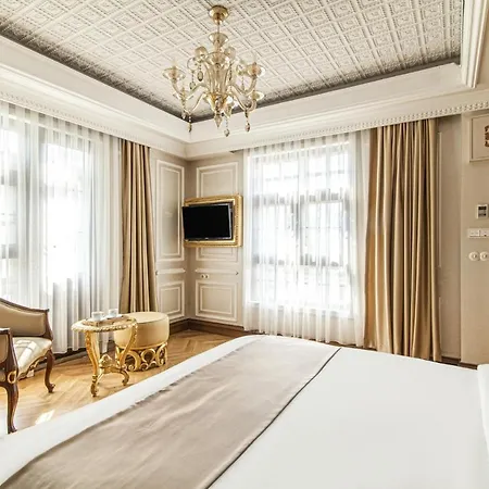 Magnificent Historic Mansion In Beylerbeyi فندق 4*