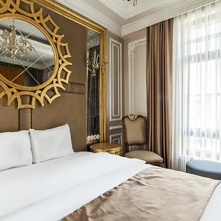 Magnificent Historic Mansion In Beylerbeyi מלון 4*