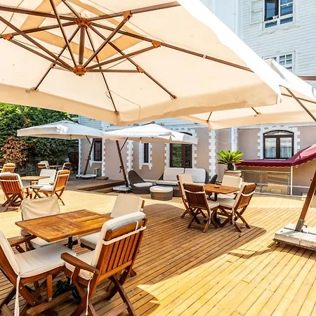 Magnificent Historic Mansion In Beylerbeyi 4* איסטמבול