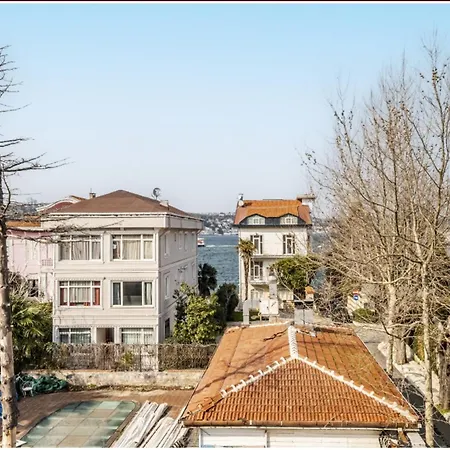 Magnificent Historic Mansion In Beylerbeyi מלון איסטמבול