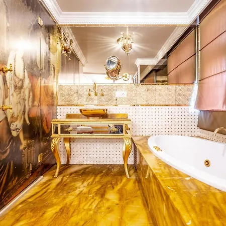 Magnificent Historic Mansion In Beylerbeyi 4*