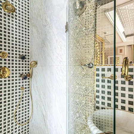 Magnificent Historic Mansion In Beylerbeyi 4*